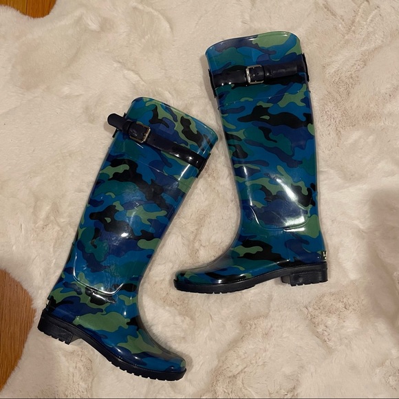 LRL ‘Rossalyn’ Rain-boot - Picture 1 of 6